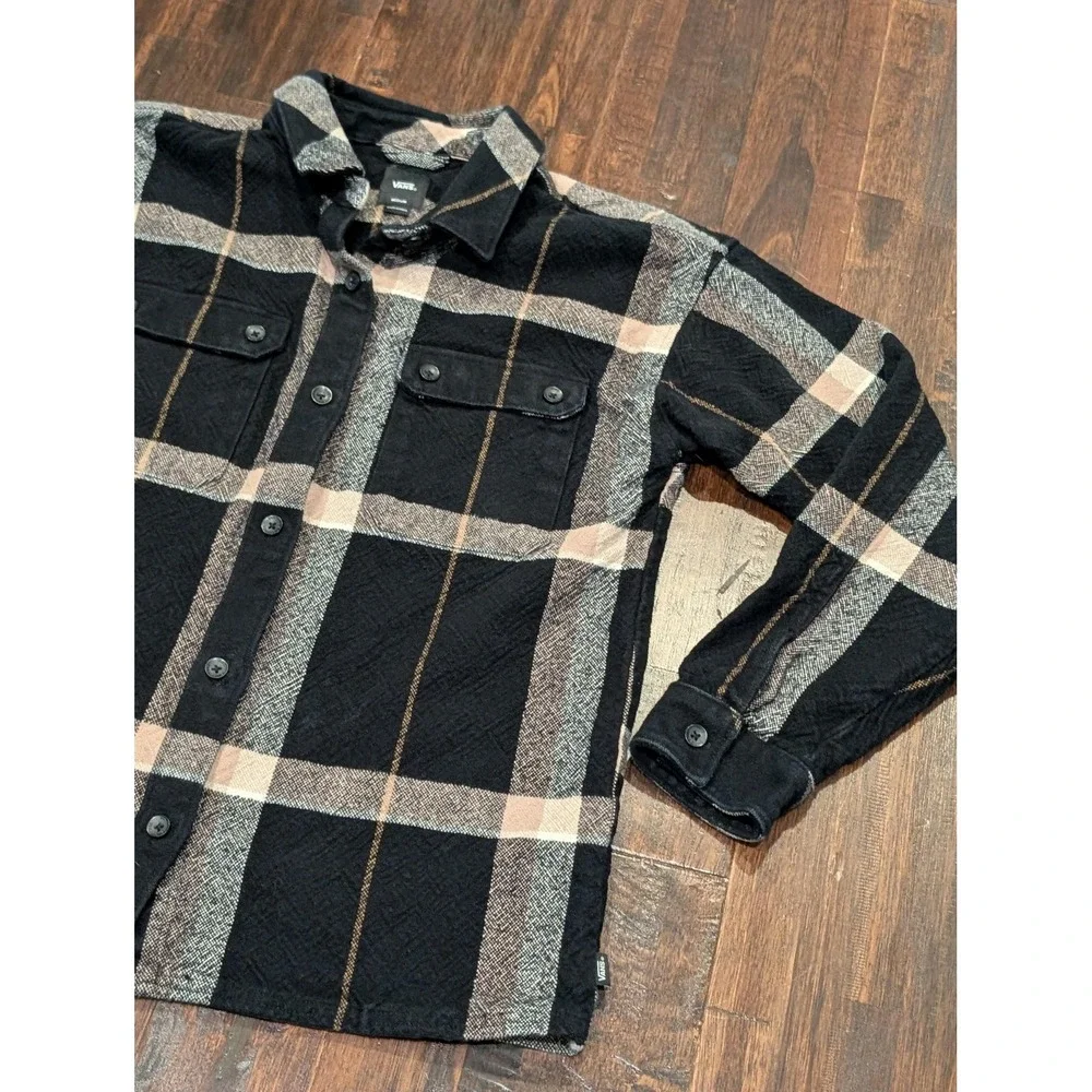 Vans Shirt Mens Medium Black Gray Plaid‎ Flannel Checked Heavy Buttons VN0A7R03